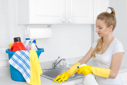 Final inspection-ready move out cleaning in W1J with attention to detail